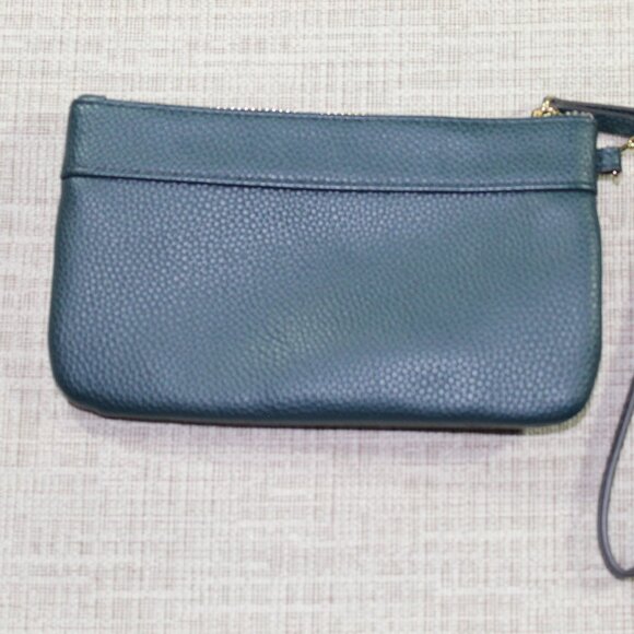 NWOT nanette lepore Dark Teal Pebble Leather Wristlet Wallet - Picture 2 of 7